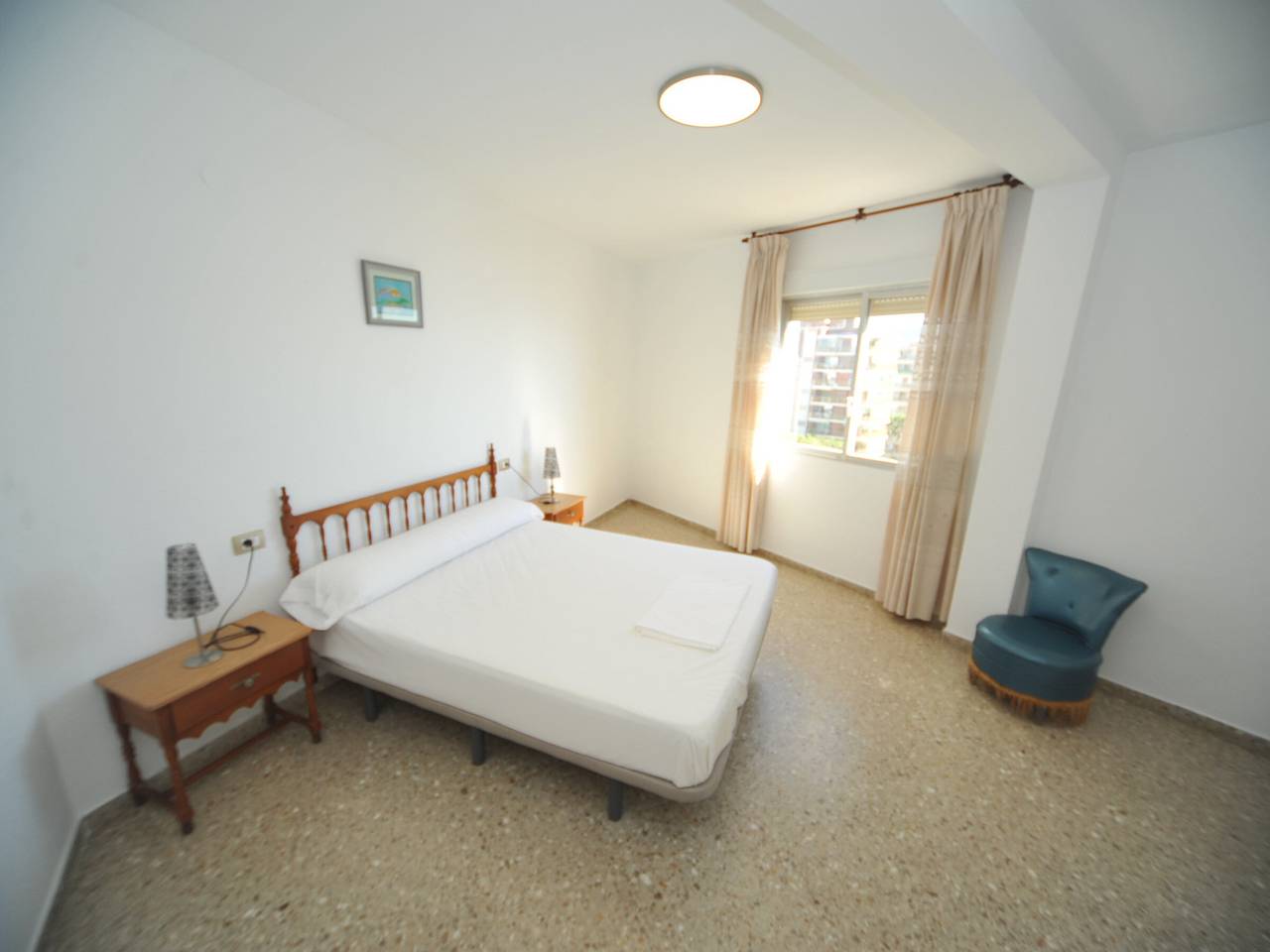 Entire apartment, 4-Bedroom Apartment in Benicàssim with Terrace and Parking in Benicassim, Costa del Azahar
