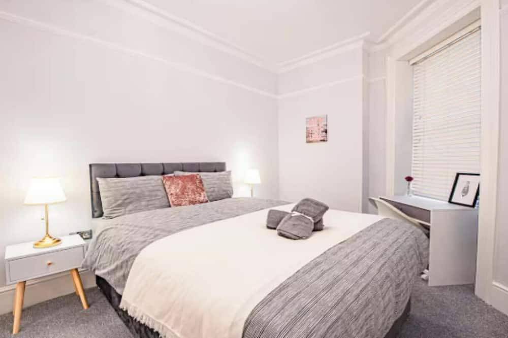 Ganze Wohnung, Stylish Central London Flat with Pool Table, Office Space & Prime Location in London, Südostengland