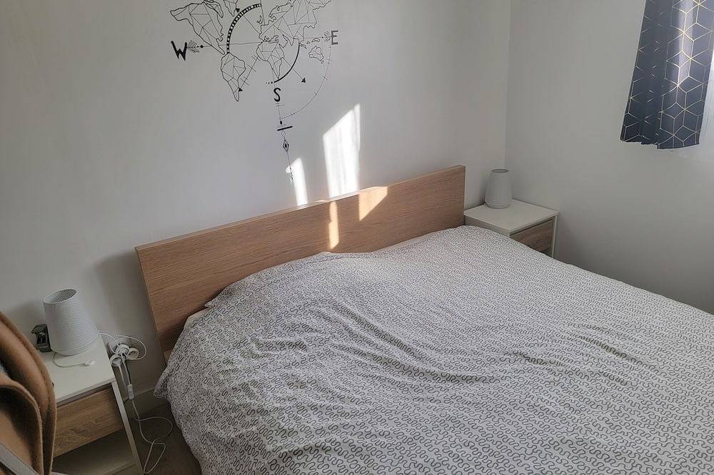 Entire apartment, Apartment between town and country in Magny-les-Hameaux, Parc naturel régional de la Haute Vallée de Chevreuse
