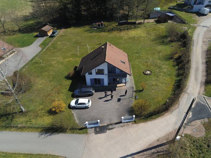 Gîte pour 8 personnes, avec jardin à Gerbamont - 4