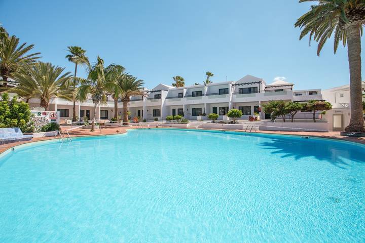 Gîte pour 4 personnes, avec jardin et bassin pour enfant à Puerto del Carmen