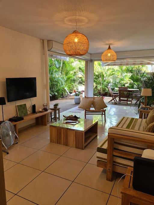 Gîte pour 5 personnes, avec jardin, animaux acceptés dans Plage de l’Anse Vinaigri - 4