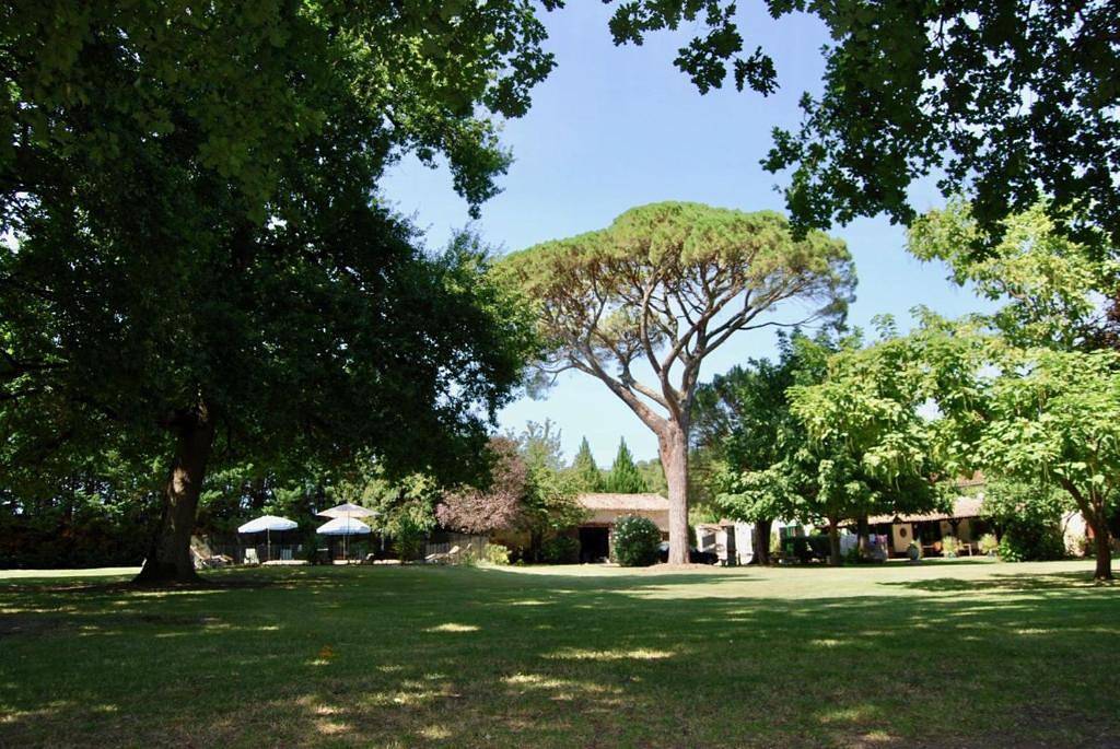 Mulberry Lodge Ferme du Xvie siècle dans un cadre rural in Le Fleix, Périgord Pourpre