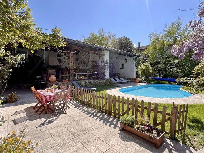 Gîte pour 9 personnes, avec terrasse ainsi que sauna et jardin dans Montbrison - 4
