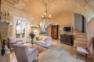 Château pour 12 personnes, avec jardin et terrasse dans le Gard