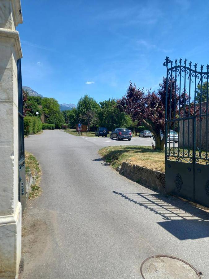 Gîte pour 2 personnes, avec terrasse et vue à Saint-Bonnet-en-Champsaur - 2
