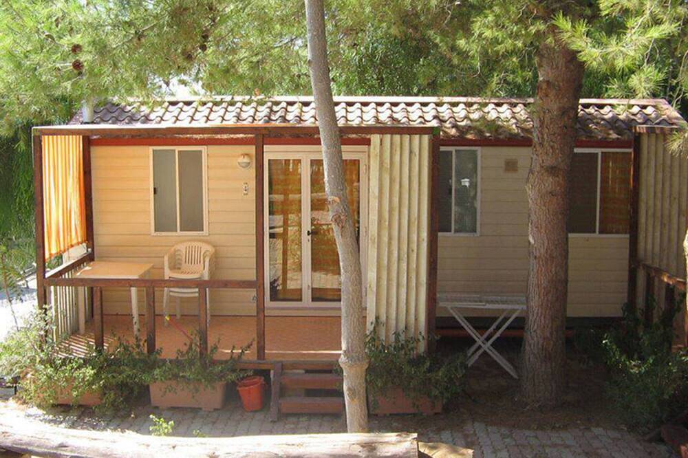 Casa móvil 'Casa Mobile 1' con jardín compartido y Wi-Fi in Triscina, Castelvetrano (Municipio)