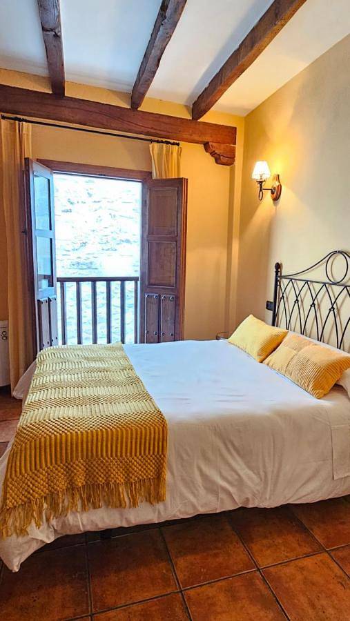 Casa rural para 5 personas, con terraza y vistas, Se admiten mascotas en Valle del Jerte - 4