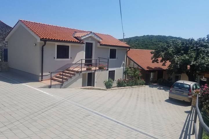 Ferienwohnung für 4 Personen, mit Terrasse