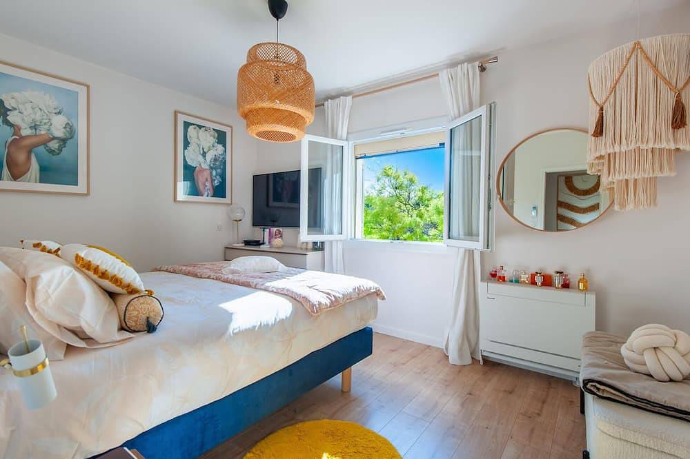 Beautiful home in Graveson in Graveson, Région d'Arles
