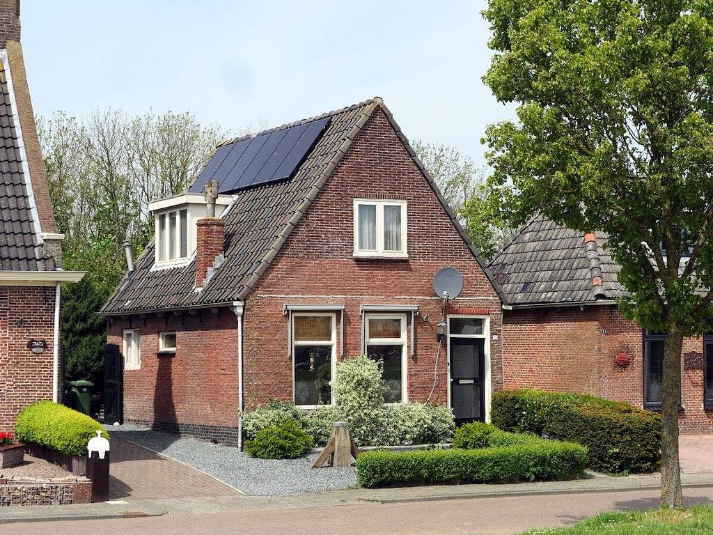 Ferienhaus in wierum mit Schwimmbecken in Dongeradeel, Niederländische Nordsee
