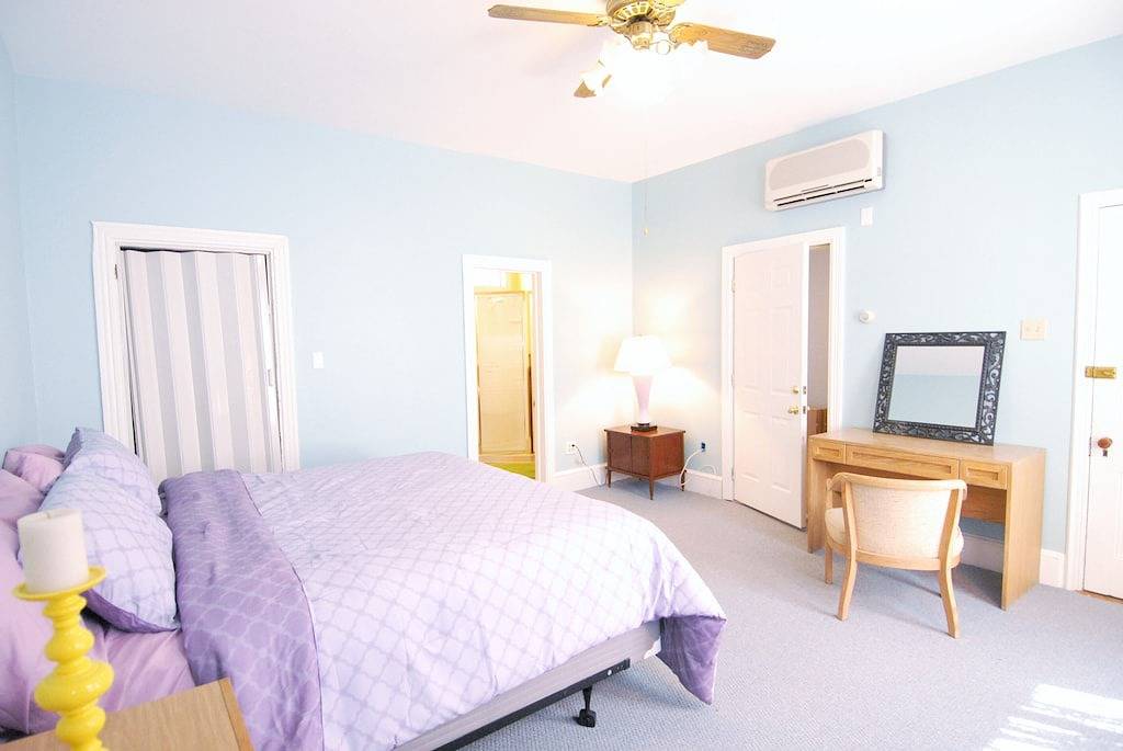 Ganze Wohnung, Gemütliche Downtown Cape May Condo (hundefreundlich) * Schlafmöglichkeiten für 6 * Nur 3. 5 Blocks zum Strand in Cape May, Cape May County