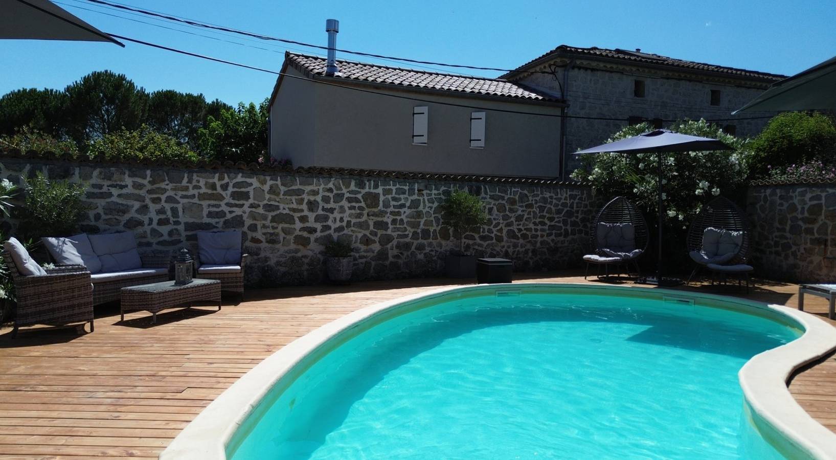 Chambres d'hôtes Le Mas des Ayres - Le Pigeonnier in Saint-Alban-Auriolles, Ardèche