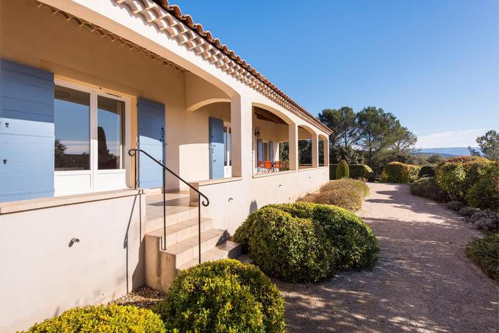 Gîte pour 6 personnes, avec piscine, adapté aux familles