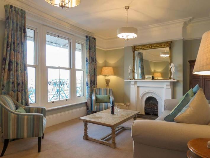 Holiday rental for 8 people, with Balcony and Terrace as well as View in Aldeburgh