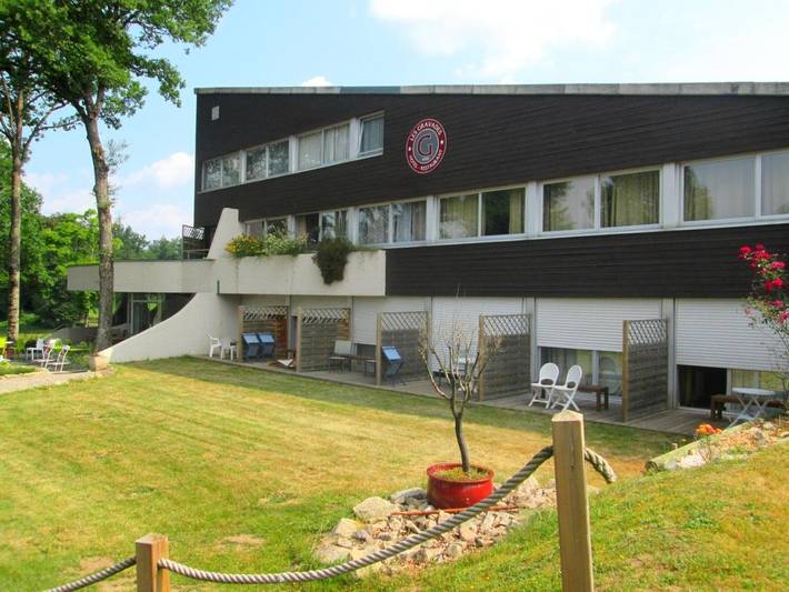 Hôtel pour 2 personnes, avec balcon et jardin à Ussel - 4