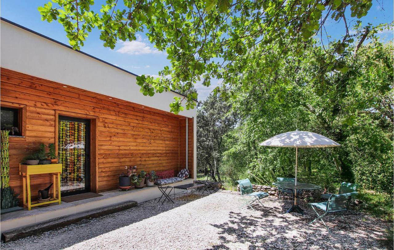 Two-Bedroom Holiday Home in Montbrison-sur-Lez, Région de nyons