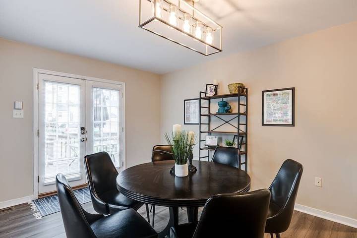 Vacation rental for 8 people, with garden, with pets in Richmond