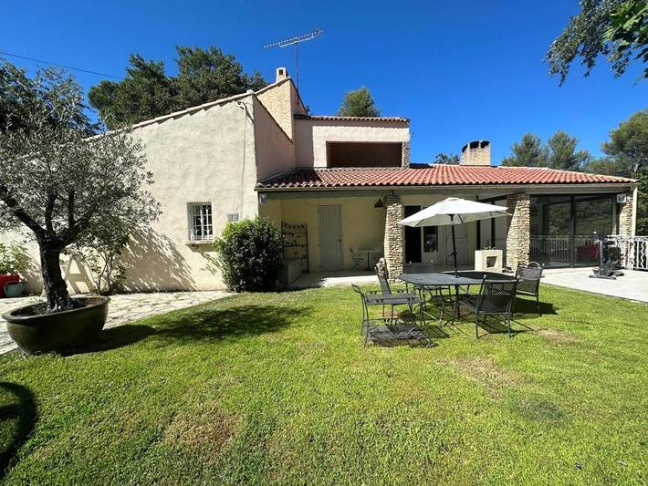 Location de vacances pour 8 personnes, avec piscine et jardin, animaux acceptés à Aubagne - 3