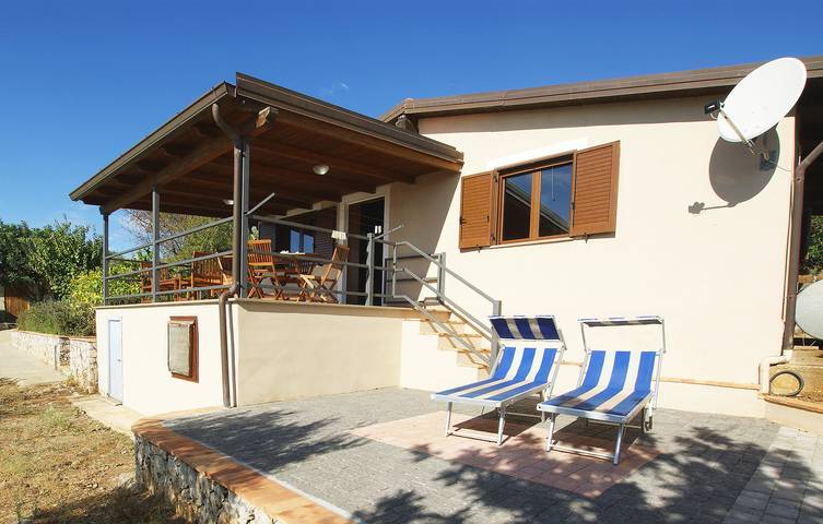Ferienhaus für 4 Personen, mit Terrasse und Garten sowie Ausblick in Kampanien - 3