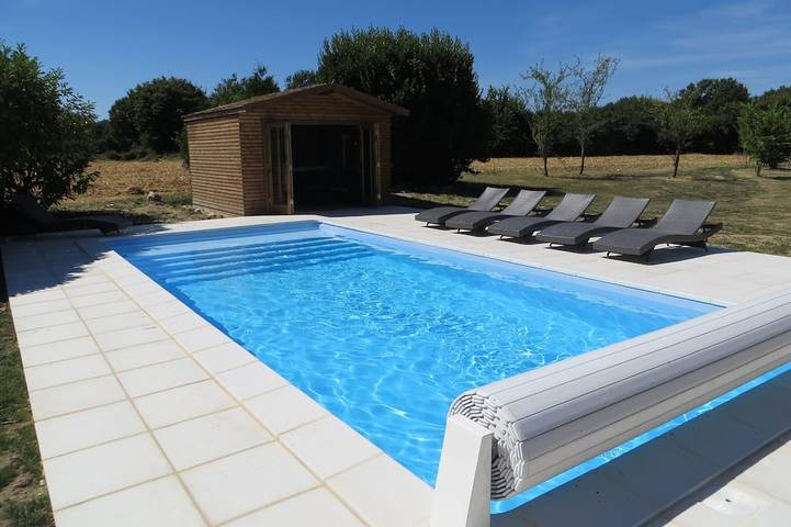 Agriturismo pour 8 personnes, avec jardin et terrasse à Meigné-le-Vicomte