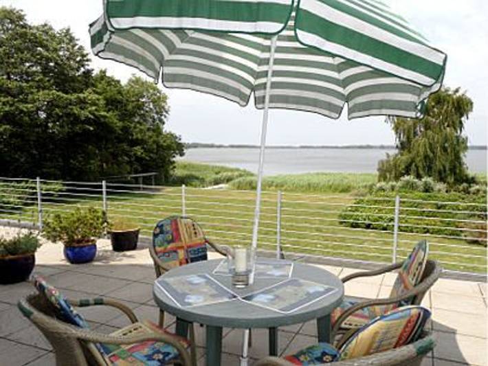 Ferienwohnung für 2 Personen, mit Seeblick und Terrasse - 1