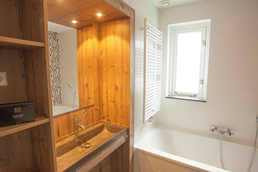 Luxury bungalow for 4 people in Diessen, Nordbrabant