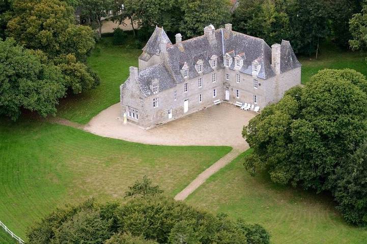 Château pour 25 personnes, avec Jardin en Bretagne