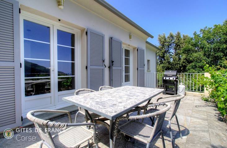 Gîte pour 6 personnes, avec Terrasse et Jardin ainsi que Piscine et Vue à Sisco - 3