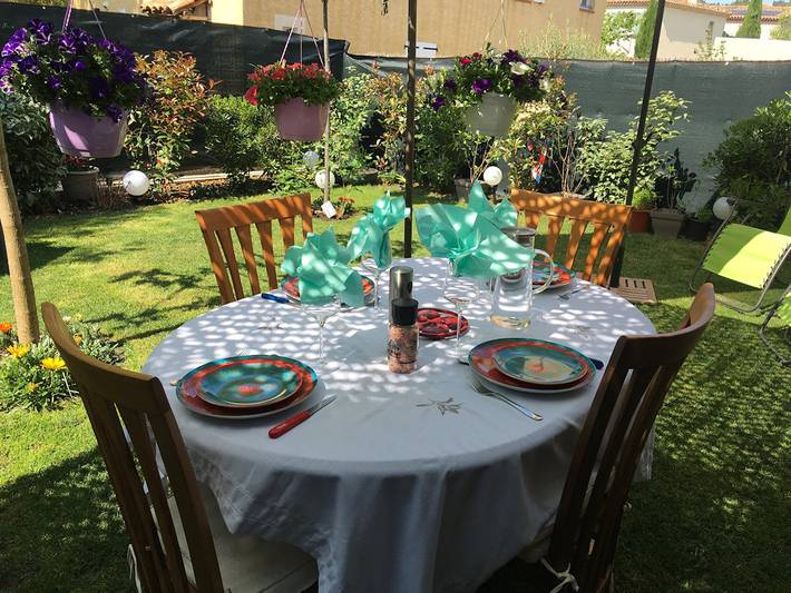 Cottage pour 2 personnes, avec jardin à Rousset