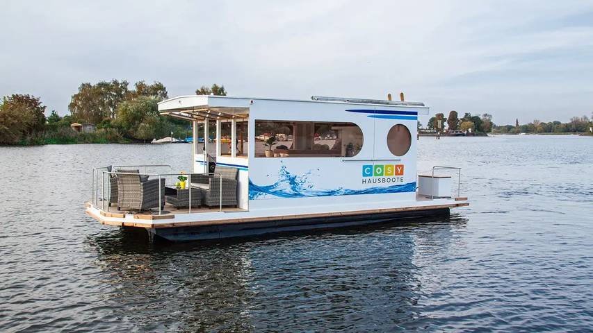 Boot für 4 Personen, mit Terrasse am Schweriner See