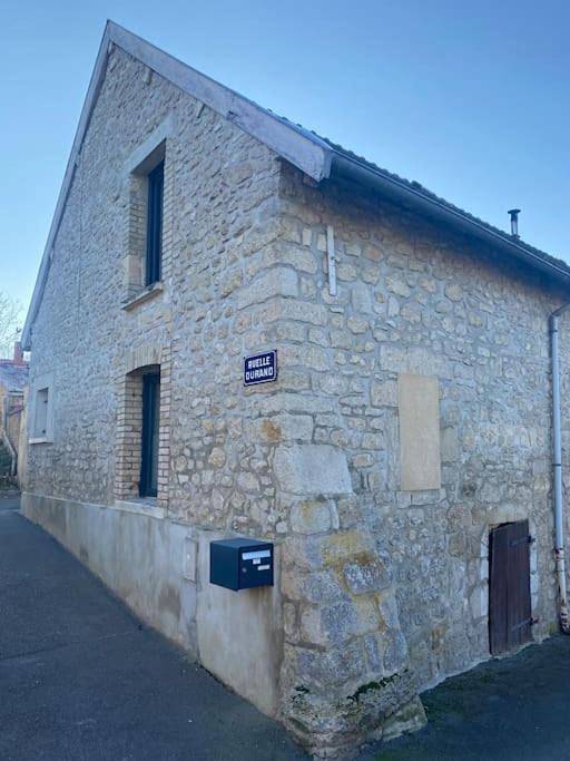 Location de vacances pour 5 personnes, avec terrasse et jardin dans Courcelles-Sapicourt - 2