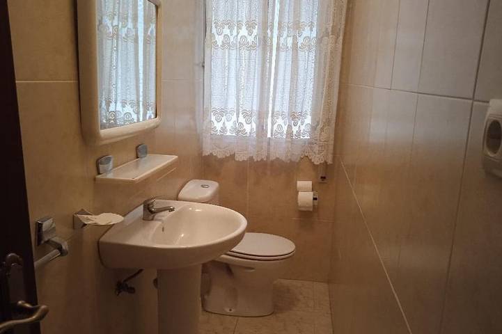 Apartamento entero, Apartamento con terraza y vistas al mar en primera linea de playa in Praia de Loureiro (Bueu), Bueu