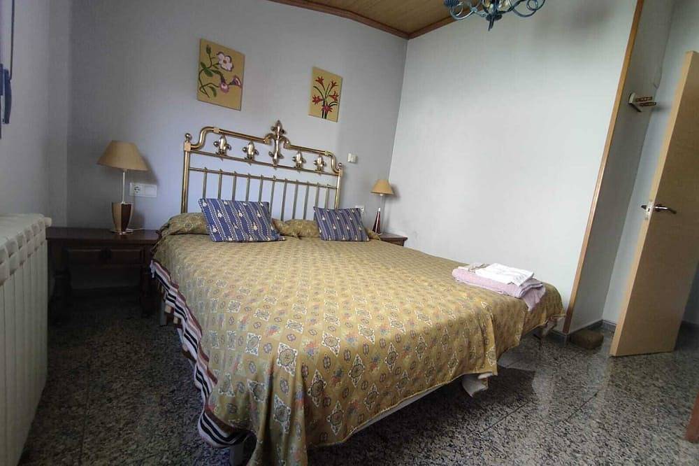 Descanso Aire Sano Y Buenos Asados in Adradas, Provincia de Soria