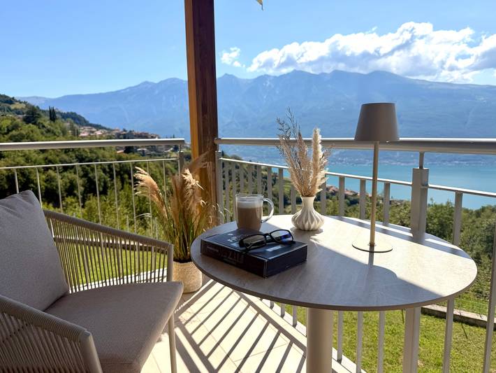 Ferienwohnung für 6 Personen, mit Balkon und Garten sowie Seeblick in Tignale - 2