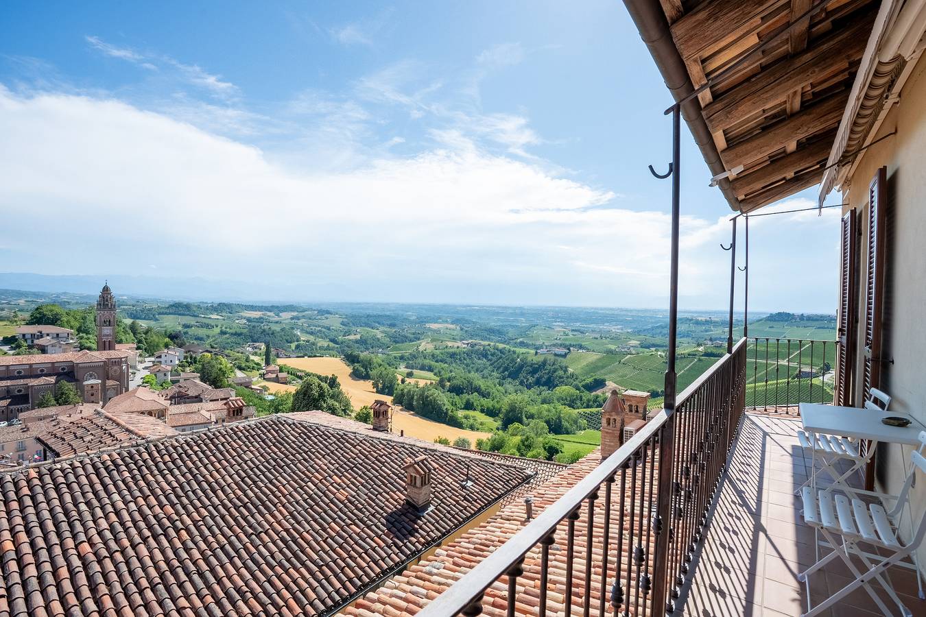 Appartamento intero, Monforte Panoramic Lighthouse in Monforte d'Alba, Langhe