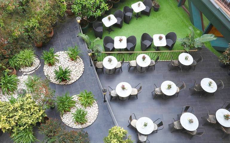 Hotel for 3 people, with terrace, with pets - 1