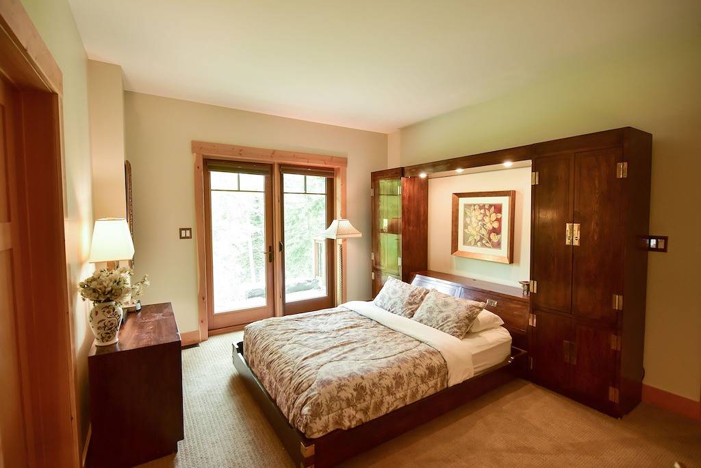 Außergewöhnliches Ski-in / Walk-out-Haus - 4100 Sft in Kicking Horse