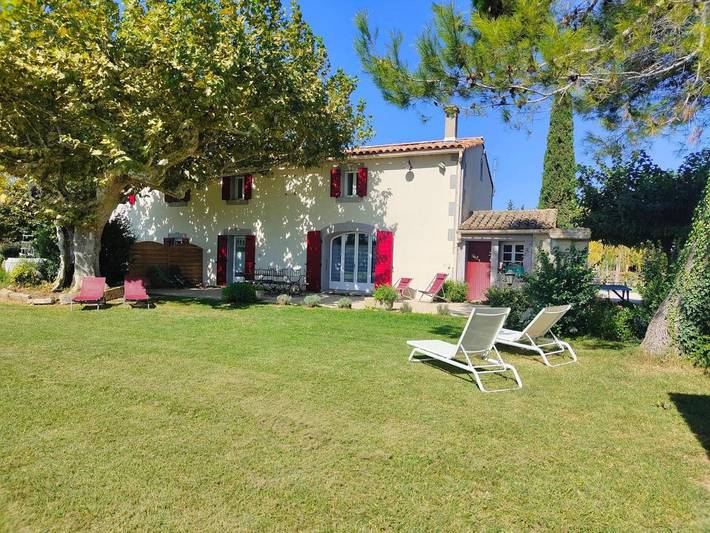 Maison de vacances pour 8 personnes, avec Terrasse ainsi que Jardin et Vue à Eyragues