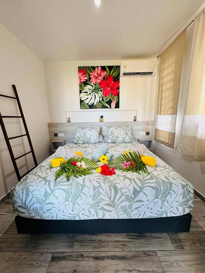 Villa pour 2 personnes, avec piscine ainsi que vue et jardin dans Tahiti - 4