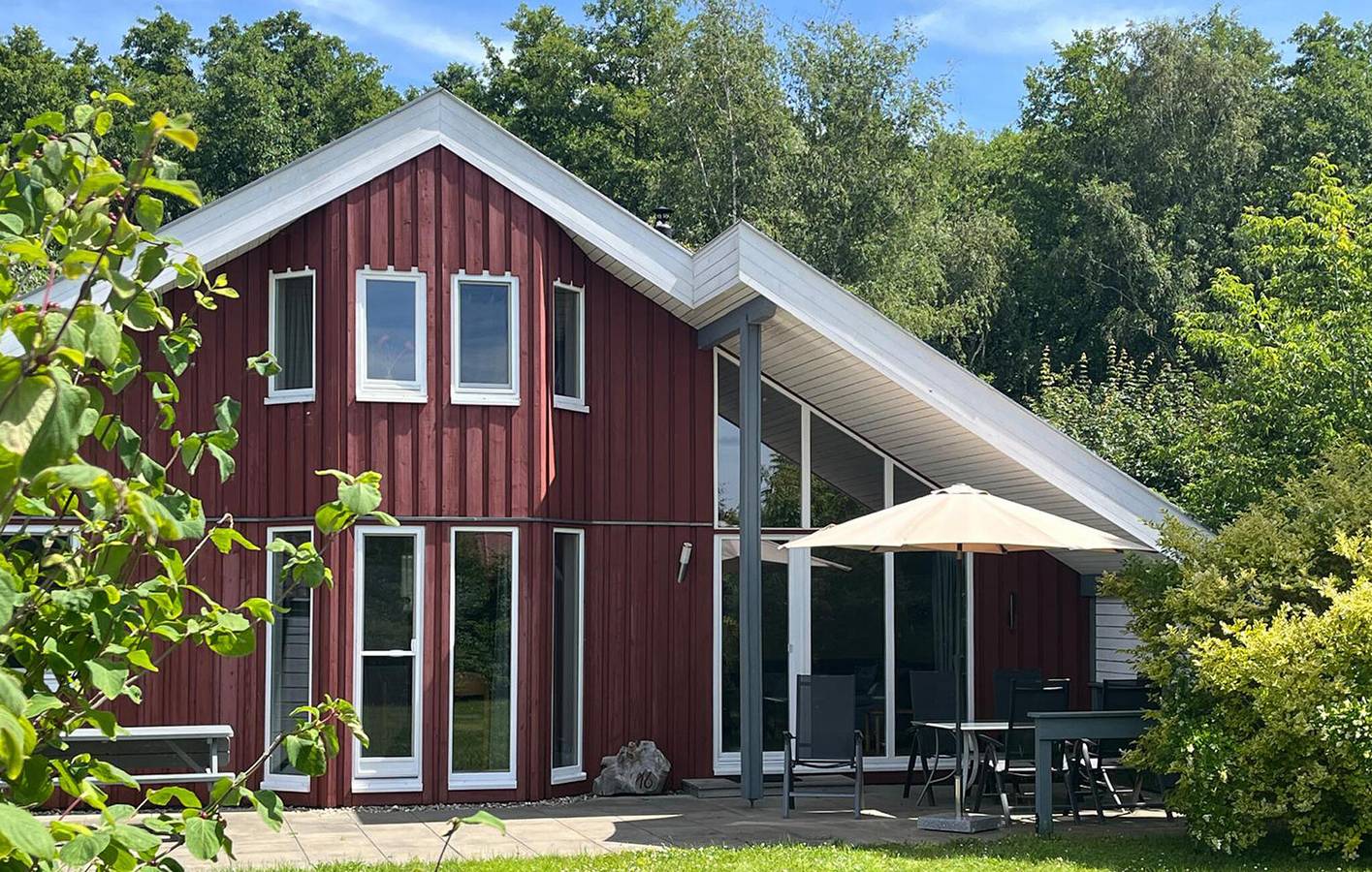 Rückzugsort am Meer mit Terrasse und Parkplatz - 2,5 km zum Strand in Rechlin, Müritz