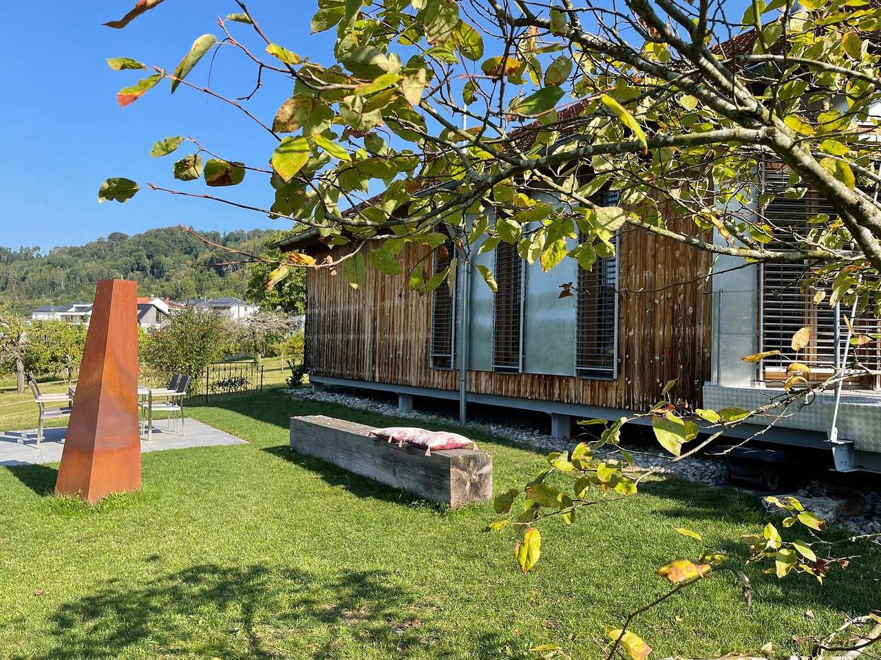 Sonnenchalet: Luxus-Chalet mit Terrasse, Kaminofen & Wlan in Bodman-Ludwigshafen in Bodman-Ludwigshafen, Landkreis Konstanz