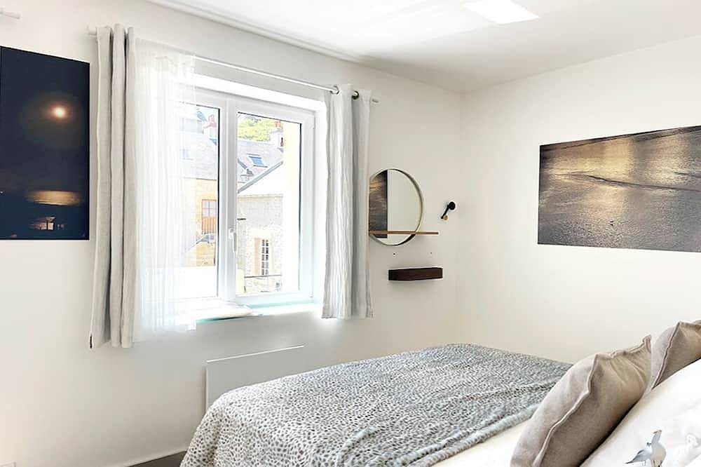 Entire apartment, Windows And Balcony Over The Sea - Cap Mer is a 100m2 penthouse apartment. in Port-en-Bessin-Huppain, Bayeux region