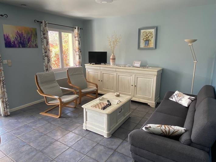 Location de vacances pour 5 personnes, avec jardin et bassin pour enfant, animaux acceptés à Allemagne-en-Provence - 4