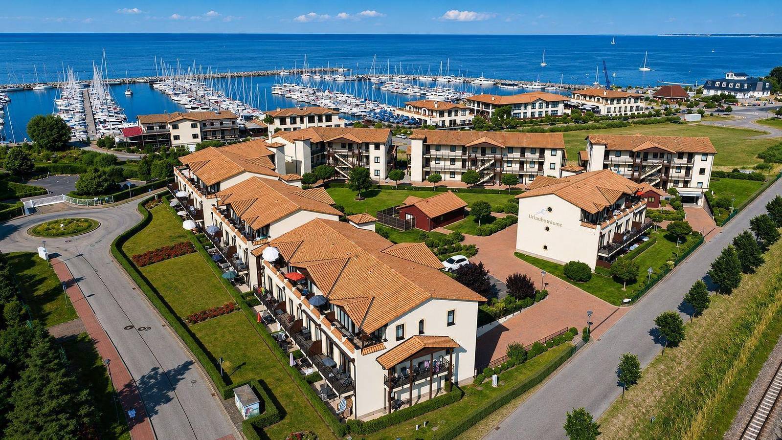 Entire holiday apartment, Holiday apartment for 4 people with sauna in Kühlungsborn, Baltic sea of Mecklenburg