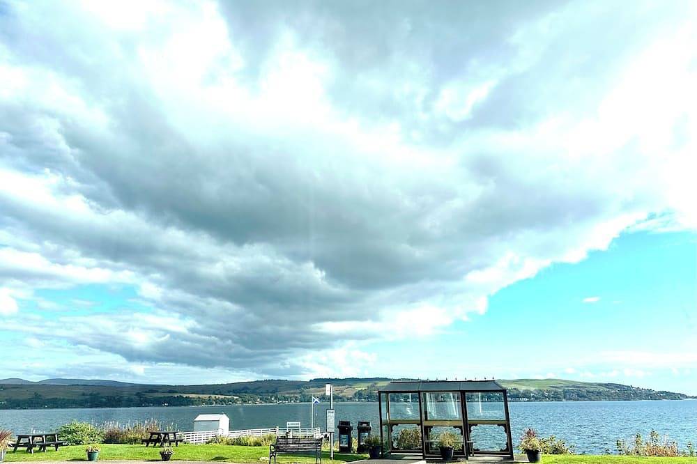 Ganze Wohnung, Comfortable  studio apartment Blairmore near Dunoon. Views to Pier & Loch Long. in Argyll & Bute