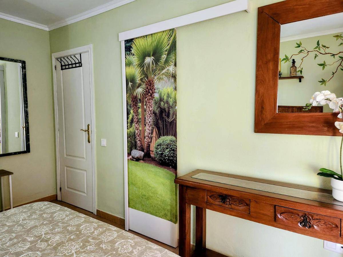 Shangri-lá Botanical Room in Caleta de Fuste, Antigua