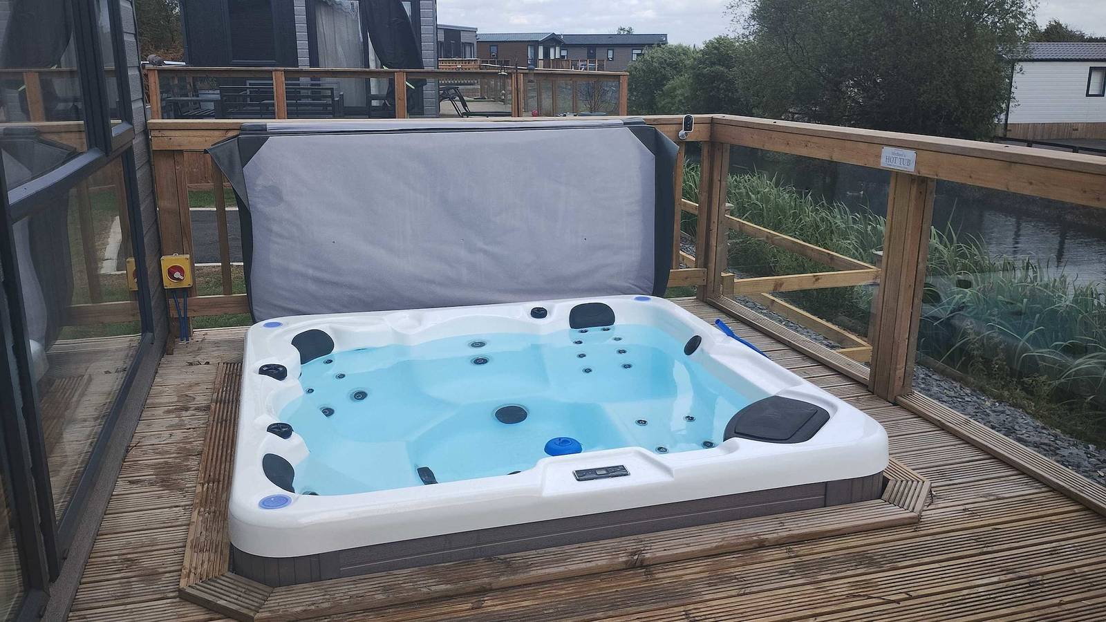 Ganze Wohnung, Host & Stay | Kingfisher Lodge, Amotherby in Howardian Hills AONB