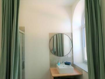 Gîte pour 6 personnes, avec piscine et terrasse à Lempaut
