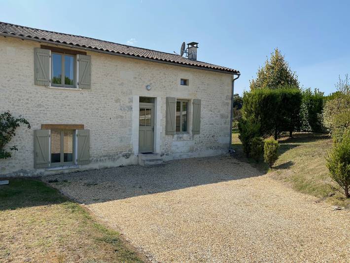 Gîte pour 8 personnes, avec piscine